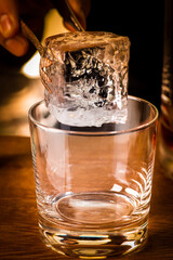 drink sendo preparado no Bar