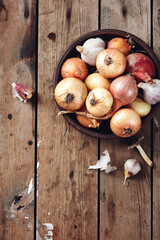 Yellow, red onions and garlic.