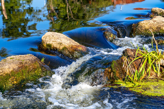 Fluss Naab in Kallmuenz, Bayern, Deutschland 