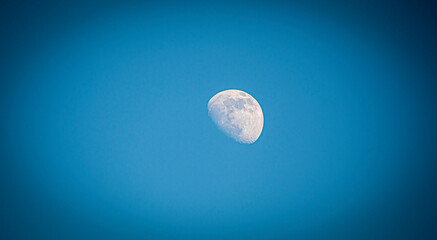 Moon
Olympus M1MII + Lumix G vario 100-300