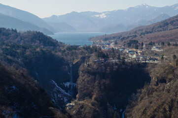 明智平から見る華厳の滝と中禅寺湖