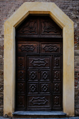 Foto scattata nel centro storico di Alba (CN).