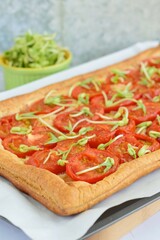 Tomato tart with mung bean sprouts