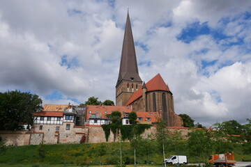 Fototapeta na wymiar Petrikirche in Rostock