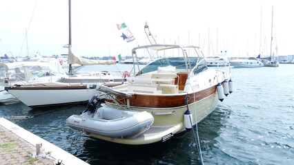 Fototapeta na wymiar yacht in the harbor