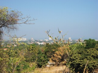 タイ、フア・ヒン（ホア・ヒン）のエレファント・ヴィレッジで探検気分。
 Exploration mood at Elephant Village in Hua Hin, Thailand.