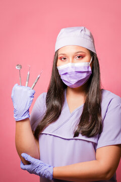 woman with dental mask
