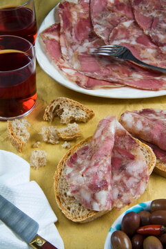 Soppressata (Soprassata) (Capofreddo), Italian dry-cured salami, Italian food