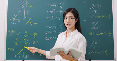 female math teacher teach online