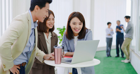 businesspeople meeting at table