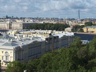 Fototapeta na wymiar urban landscape in St. Petersburg