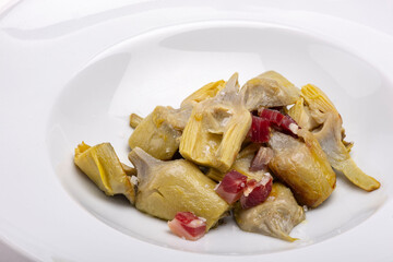 Artichoke hearts with ham and olive oil