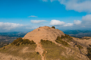 montaña del montcau cima senderismo 