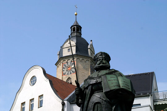 Hanfried mit Stadtkirche Jena