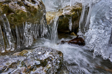 Icicles on the river