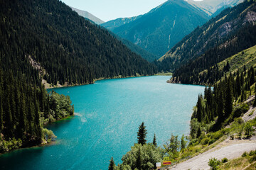 Obraz premium lake in the mountains