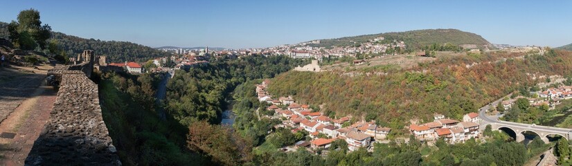 Fototapeta na wymiar view of the city of Veliko Tarnovo from the Tsarevets fortress in central Bulgaria