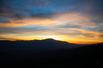 Obraz premium sunset in the mountains