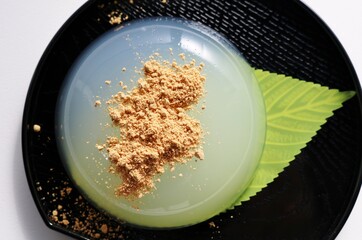 和菓子　くずもち　きな粉　プルプル