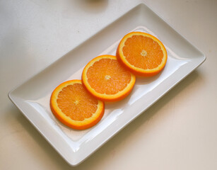 3 orange slices diagonal
