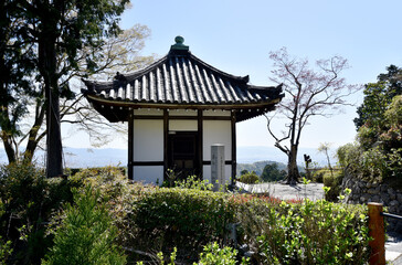 春の善峯寺　開山堂　京都市
