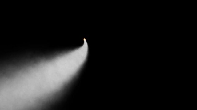 Rakete Missle  fliegt