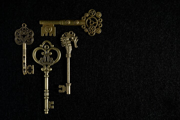 Fototapeta na wymiar Bronze keys ornamental keys for clocks and treasure boxes