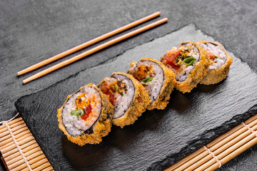 baked sushi rolls with tuna