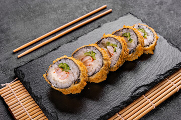 baked sushi rolls with tuna