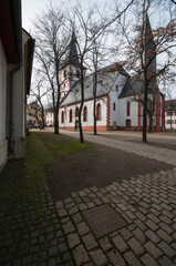 ev. kirche im historischen ortskern von westhofen