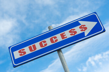 Fototapeta premium Diagonal sign post with an arrow with the writing 