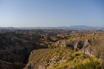 Obraz premium Desierto de Gorafe en granada con importantes formaciones geológicas y bonitos paisajes