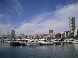 Fototapeta na wymiar Alicante Puerto Deportivo