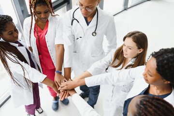 Fototapeta premium Group of doctors and nurses set in a hospital