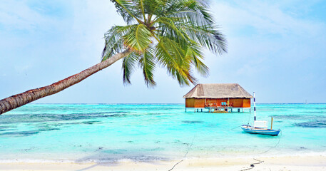 Obraz na płótnie Canvas Malediven Resorts mit Wasserbungalows, honeymoon suite, Hochzeit am Strand 