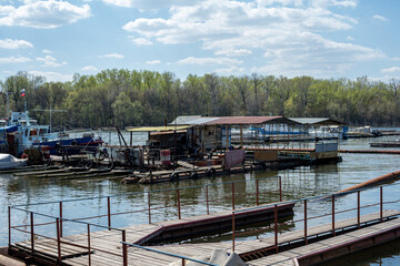 Fototapeta na wymiar ships in the spring on the river in the docks