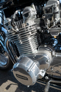 moteur de moto, DOHC