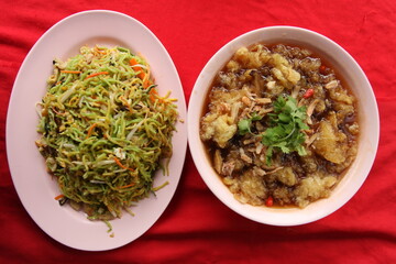 Fried green noodles