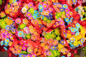 bouquets de fleurs colorées à la Plaza de Mercado de Paloquemao, Bogota, Colombie