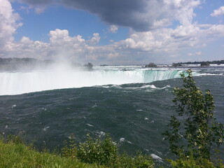 Obraz premium Niagara Falls from a specific vantage point