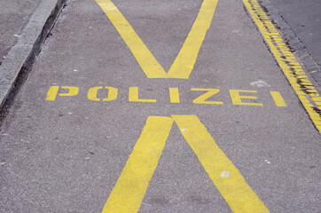 Place de parking police, Polizei