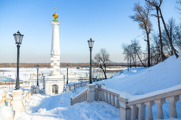 Obraz premium Kyiv, Ukraine. Column of Magdeburg law. Holy spring. Place of pilgrimage. Monument to Kyiv.