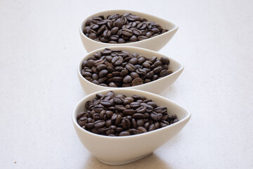 焙煎したコーヒ豆　ブラジル、コロンビア、エチオピア産