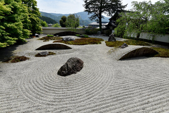 枯山水 の画像 16 546 件の Stock 写真 ベクターおよびビデオ Adobe Stock