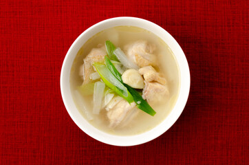 鶏肉の中華風スタミナスープ
