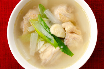 鶏肉の中華風スタミナスープ