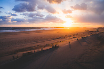 中田島砂丘を照らす美しい夕日