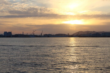 Fototapeta na wymiar 神戸港の夕景 The sunset from Kobe Port