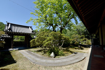 弘川寺　本坊庭園と庫裏門　大阪府南河内郡