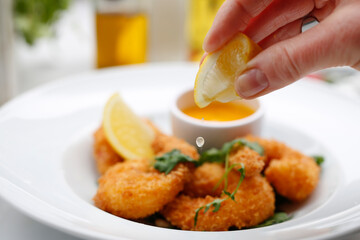 Shrimps in panko with mango sauce.
A tasty appetizer. Suggestion to serve the dish. Culinary photography.